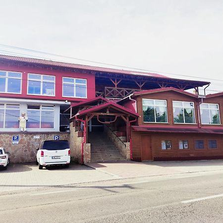 Restaurant And Pension Stenly Spissky Stvrtok Buitenkant foto