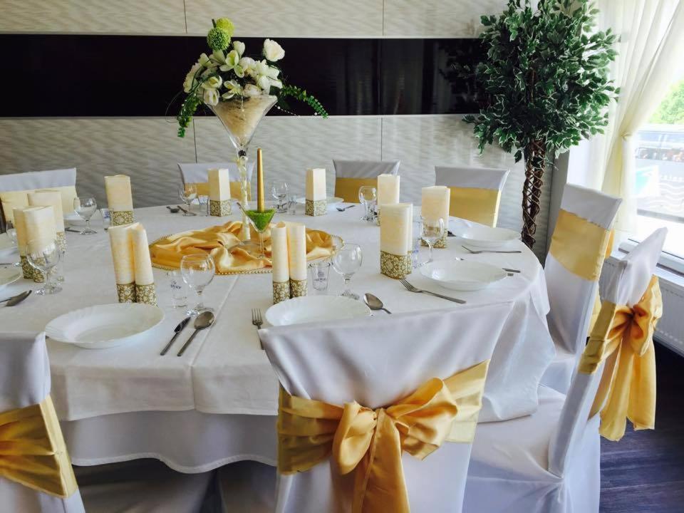 Restaurant And Pension Stenly Spissky Stvrtok Buitenkant foto