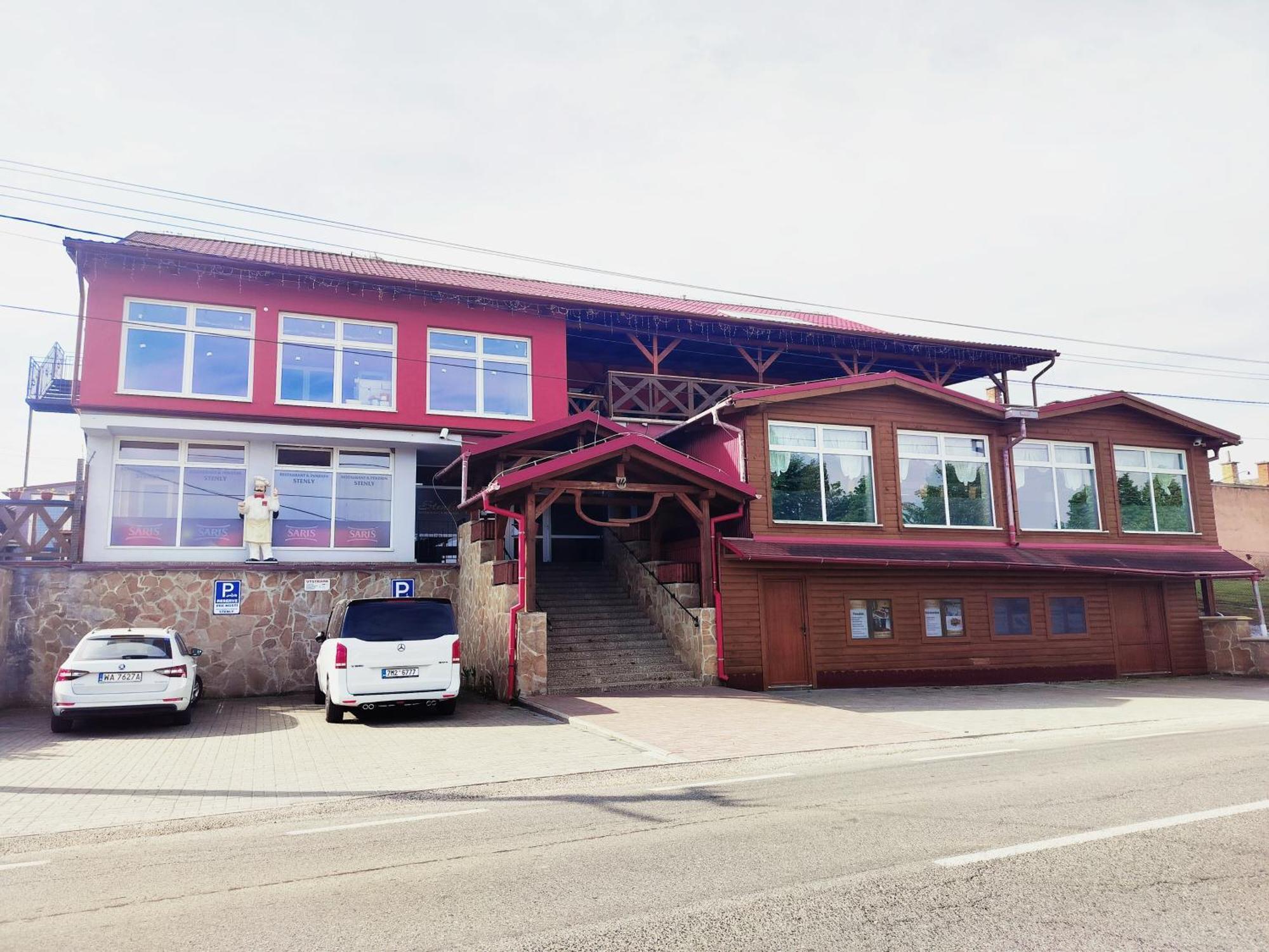 Restaurant And Pension Stenly Spissky Stvrtok Buitenkant foto